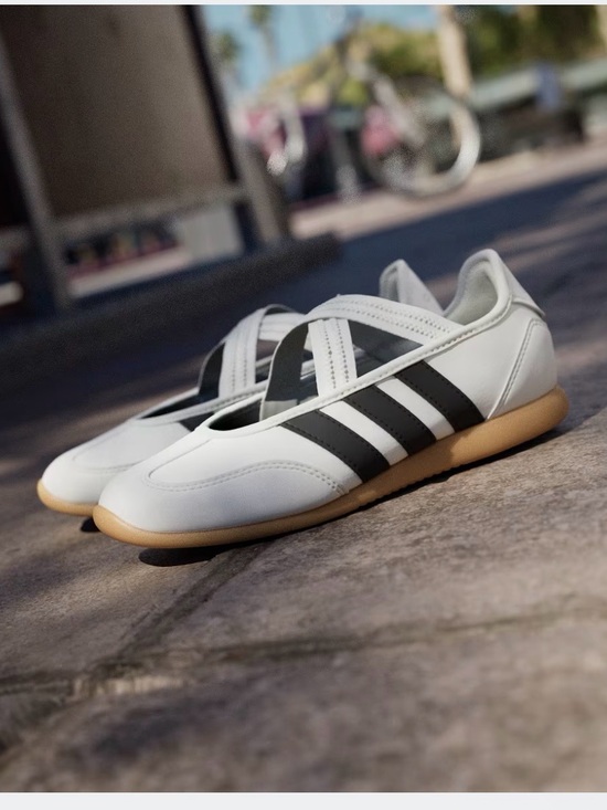 adidas Shoes - adidas White and Black Mary Jane Leather Sneakers junior size 6 women’s size 7.5